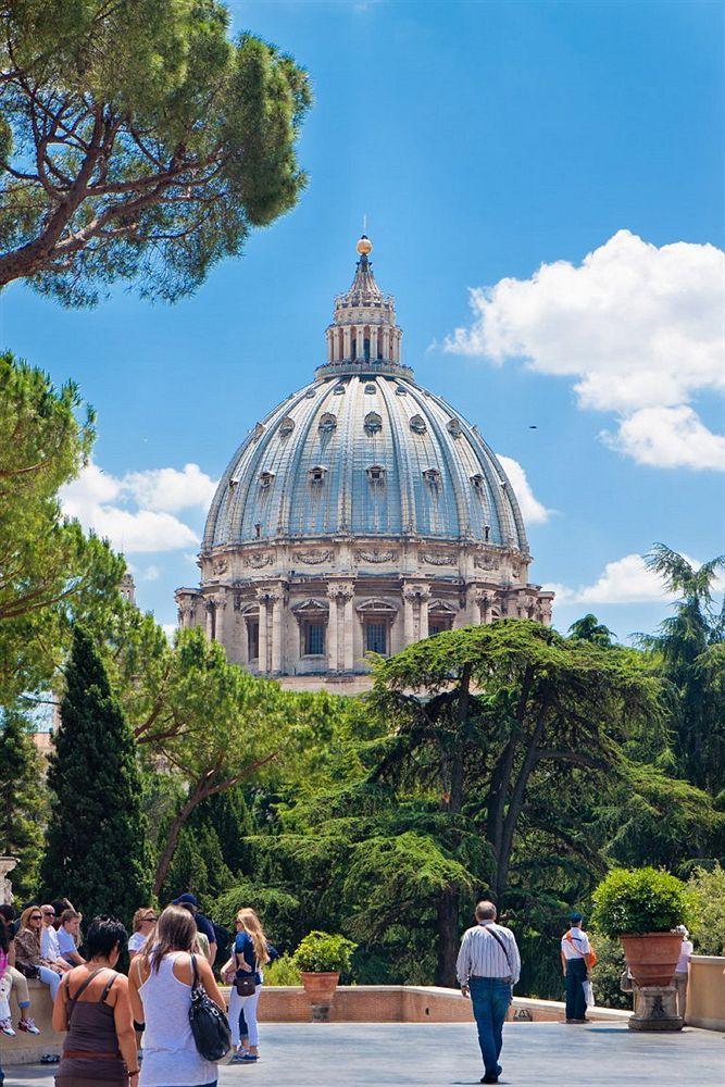 Vatican Palace Hotel 2*